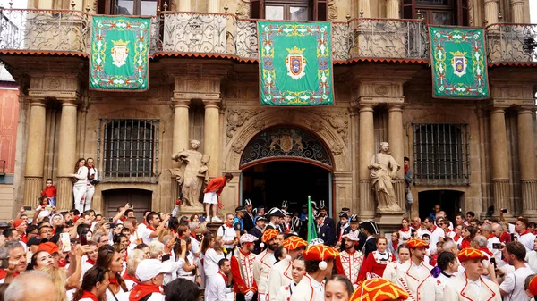 Procesión San Fermín Salida Desde Ayuntamiento Pamplona Navarra Españajulio 2023 — Foto de Stock