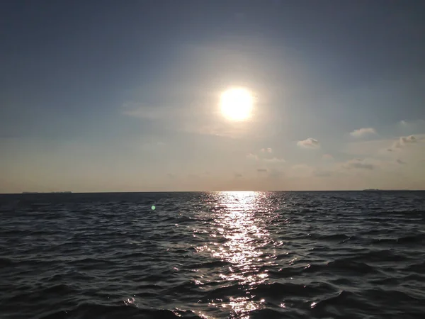 インドネシア カリムンジャワの海の夕日 — ストック写真