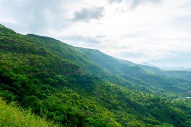 Dağların manzaralı güzel doğa manzarası