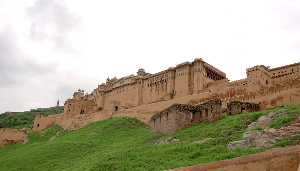 stock image JAIPUR, INDIA, 14 AUGUST 2019 : : Amer Fort, Jaipur, It is one of the major tourist attractions in India and UNESCO World Heritage Site