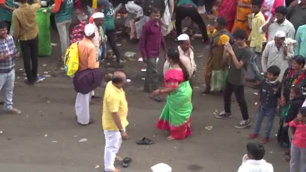 Indiens Marchant Dans Rue Vêtements Traditionnels — Video