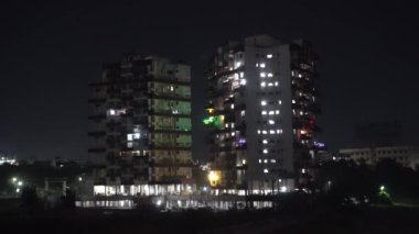 Aydınlanmış Hint şehrinin gece görüşü