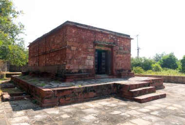 NAGPUR, MAHARASHTRA, INDIA 29 Aralık 2022: Nagpur yakınlarındaki Ramtek köyündeki tarihi hindu tapınağı