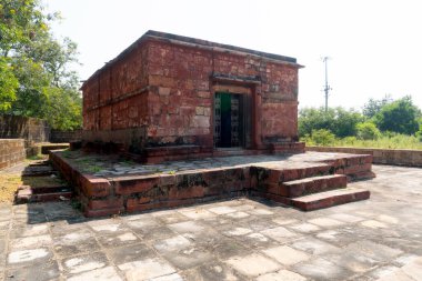 NAGPUR, MAHARASHTRA, INDIA 29 Aralık 2022: Nagpur yakınlarındaki Ramtek köyündeki tarihi hindu tapınağı