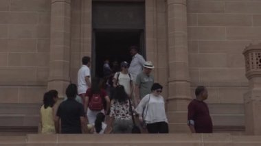 Rajasthan, Hindistan 'daki Jodhpur' daki Umaid Bhawan Palace Oteli 'nde turistler