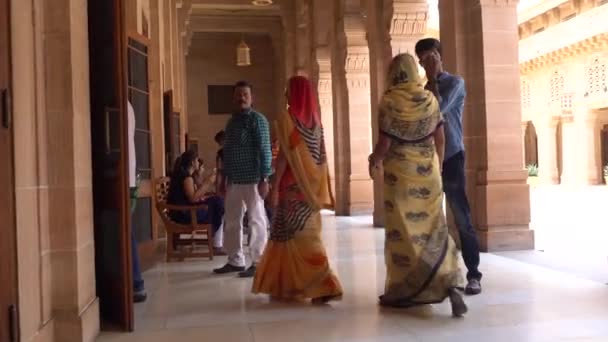 Turister Inne Umaid Bhawan Palace Hotel Jodhpur Rajasthan Indien — Stockvideo