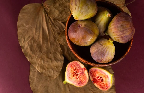 Fresh Ripe Figs Purple Background — Stock Photo, Image