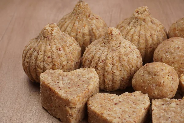 Печенье Муки Гороха Деревянном Фоне — стоковое фото