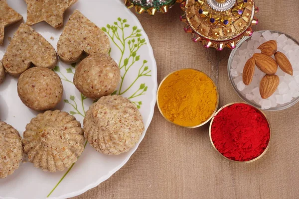 Csicseriborsólisztből Készült Sütik Indiai Fűszerekkel Mandulával Közelről — Stock Fotó