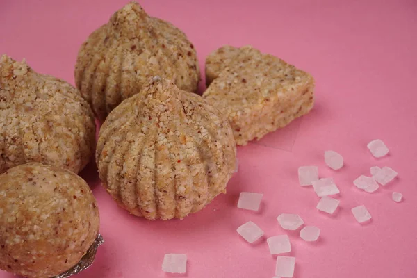 Печенье Муки Гороха Розовом Фоне — стоковое фото