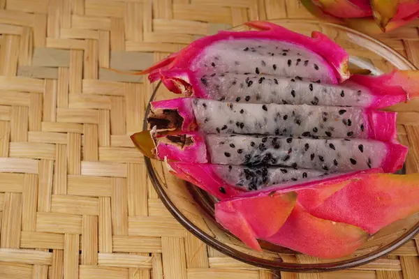 Healthy Dragon Fruit Pitaya Isolated Background — Stock Photo, Image