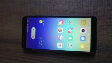 uygulamalı cep telefonu, görüntüyü kapat