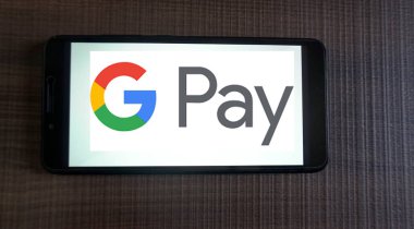 ekranda Gpay servisi olan cep telefonu