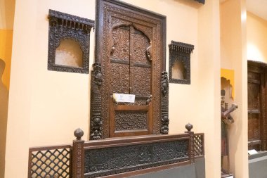Hindistan 'da tarihi bir müzenin içinde.