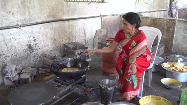 Раджастхан Індія Група Жінок Гінду Які Готують Їжу Вулиці Релігійного — стокове відео