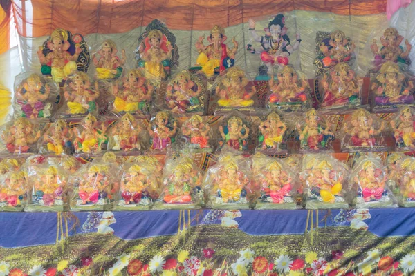 Indyjskie Posągi Hinduskie Posągi Ganesha Rynku — Zdjęcie stockowe