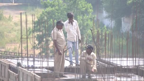 Pune Maharashtra India Agosto 2023 Trabajadores Que Trabajan Obra — Vídeo de stock