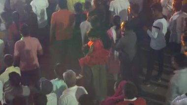 Konserdeki kalabalık 