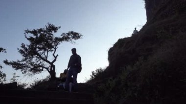 Pune, Maharashtra Hindistan - 10 Aralık 2023: Pune Darwaja Sinhagad kalesinde (Kondhana Killa) Pune yakınlarında.