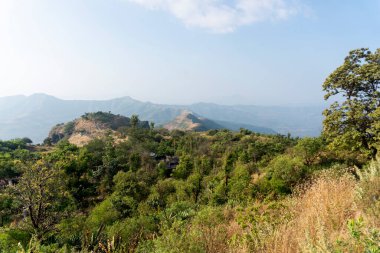 Pune, Hindistan yakınlarındaki Sinhagad Kalesi 'nden güzel bir manzara.