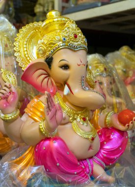 Yüce Ganesh, Hindistan 'ın Hindu tanrısı.