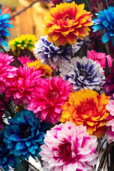 Renkli çiçek buketinin yakın görüntüsü