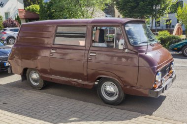 Skoda 1203 yan görünüm