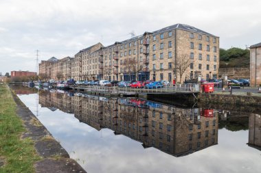 Speirs Rıhtımı. Port Dundas 'da ticari birimlerle dolu Bilding. 