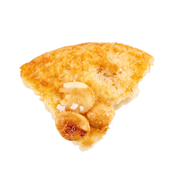 Ein Stück Kekse Mit Nüssen Aus Mürbeteig Vereinzelt Auf Weißem — Stockfoto
