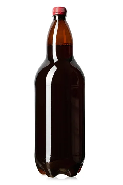 Grande Garrafa Plástico Cerveja Escura Isolado Sobre Fundo Branco — Fotografia de Stock