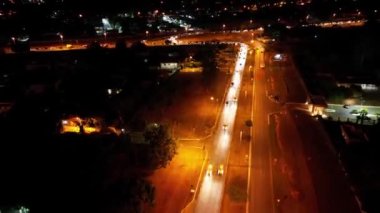 Geceleri Brezilya 'da trafik sıkışıklığının insansız hava aracı zaman aşımı videosu