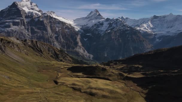 Berg Eiger Drone Uitzicht Vanaf Gummi Htte Hut — Stockvideo