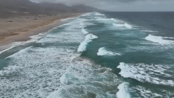 Fuerteventura Dron Dan Görülen Dalgalar — Stok video
