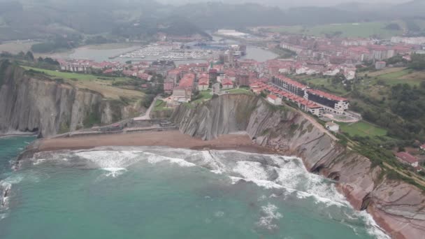 Vista Drone Praia Cidade Zumaia Espanha — Vídeo de Stock