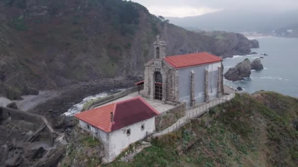 Hermitage Gaztelugatxe Island Spain Seen Drone — Stockvideo