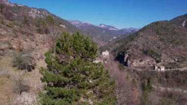 Fransa 'nın Roque-en-Provence kasabasının Skyview' i