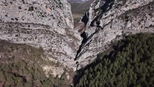Esteron Vadisindeki Riolan Kanyonunun Insansız Hava Aracı Görüntüsü — Stok video