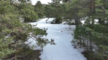 Greolieres-Les-Neiges kayak merkezinin insansız hava aracı görüntüsü