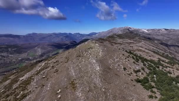 Fransa Nın Coursegoules Köyüne Yakın Dağların Havadan Görünüşü — Stok video