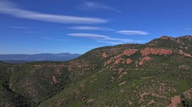 Fransa 'daki Esterel Masifi' nin anteninin insansız hava aracı görüntüsü