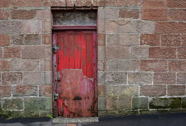 Alte Marode Holztür Einem Verlassenen Gebäude — Stockfoto