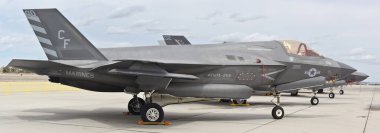 Yuma, ABD - 11 Mart 2023: A Marine Corps F-35B Joint Strike Fighter (Lightning II). Bu STOVL F-35 MCAS Yuma 'ya tahsis edilmiştir..