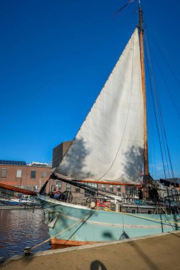 Den Helder, Hollanda. Ekim 2022. Den Helder 'in eski tersanesi, şimdi müze limanı Willemsoord. Yüksek kalite fotoğraf