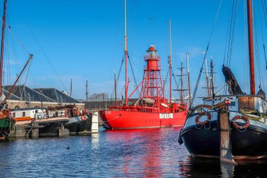 Den Helder, Hollanda. Ekim 2022. Den Helder 'in eski tersanesi, şimdi müze limanı Willemsoord. Yüksek kalite fotoğraf