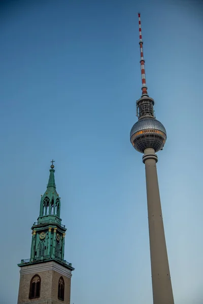 Berlin Németország 2022 November Fernsehturm Szent Marienkirche Berlinben Kiváló Minőségű — Stock Fotó