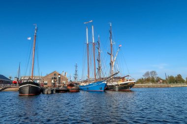 Den Helder, Hollanda. Ekim 2022. Den Helder 'in eski tersanesi, şimdi müze limanı Willemsoord. Yüksek kalite fotoğraf