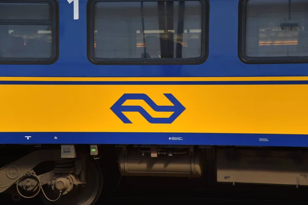 Amsterdam Nederländerna April 2023 Detaljer Ett Holländskt Tåg Högkvalitativt Foto — Stockfoto