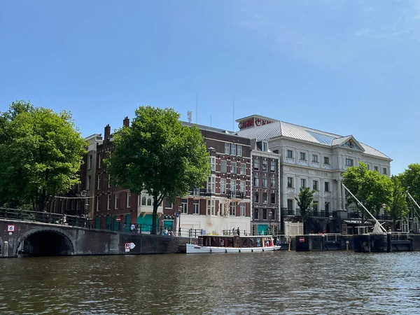 Amsterdam Hollanda Haziran 2023 Kraliyet Tiyatrosu Carre Amstel Nehrinin Kıyısında — Stok fotoğraf