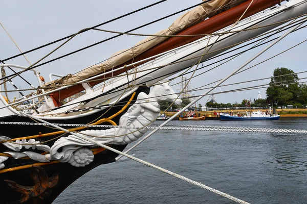 Den Helder Hollanda Temmuz 2023 Uzun Gemilerde Okçular Kuklalar Yüksek — Stok fotoğraf