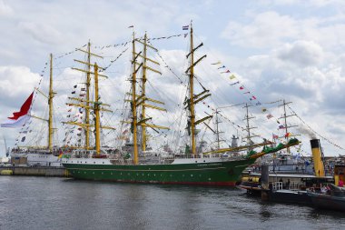 Den Helder, Hollanda. 2 Temmuz 2023. Uzun gemi Alexander von Humboldt 2023 yılında Den Helder limanında. Yüksek kalite fotoğraf